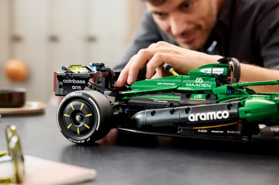 Picture of LEGO Technic 42240 Aston Martin Aramco AMR25 F1® Car