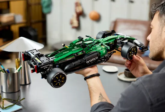 Picture of LEGO Technic 42240 Aston Martin Aramco AMR25 F1® Car