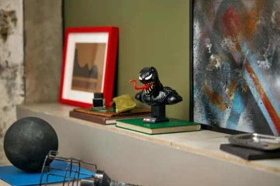 Picture of LEGO Marvel 76356 Venom Bust