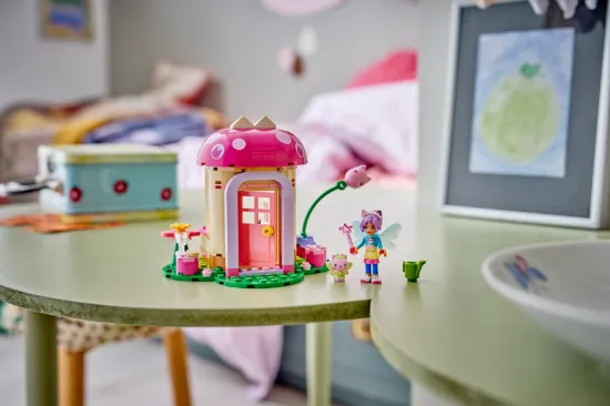 Picture of LEGO Gabby’s 11212  Dollhouse Kitty Fairy’s Garden House