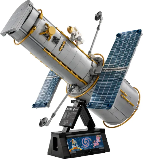 Picture of LEGO Icons 11382 Hubble Space Telescope