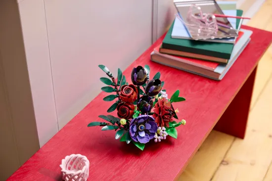 Picture of LEGO Botanicals 11513 Dark Flower Arrangement