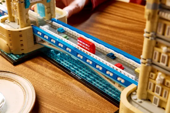 playing LEGO Architecture 21067 Tower Bridge
