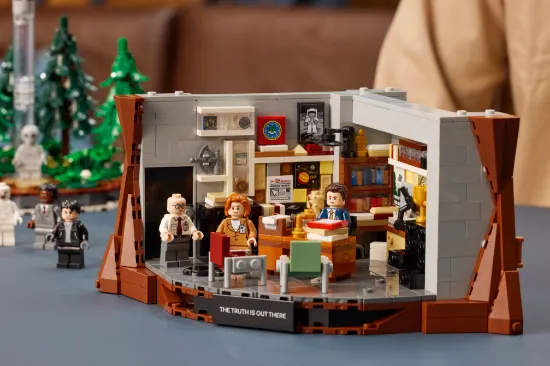Picture of LEGO Ideas 21369 The X-Files