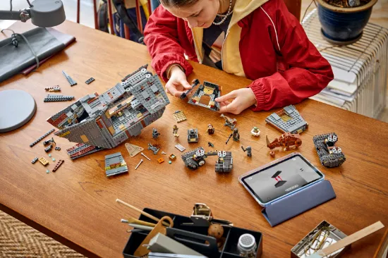 Picture of LEGO Star Wars 75453 Offworld Sandcrawler™ and Mudhorn