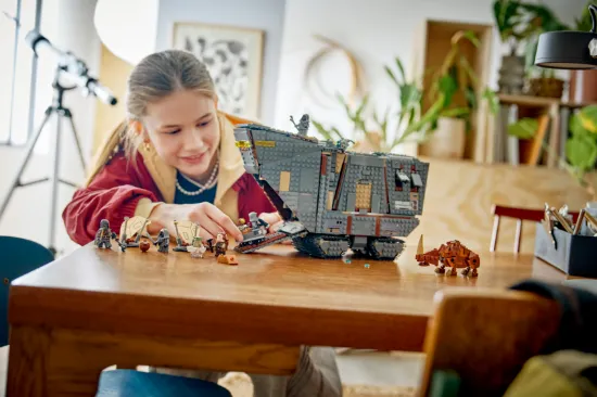 Picture of LEGO Star Wars 75453 Offworld Sandcrawler™ and Mudhorn