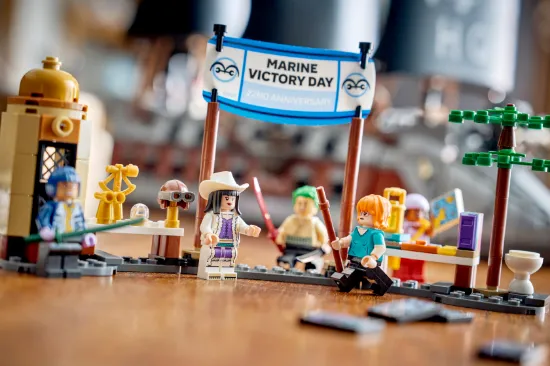 Picture of LEGO ONE PIECE 75646 Garp’s Marine Battleship