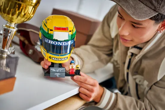 Picture of LEGO Editions 43024 Ayrton Senna Helmet