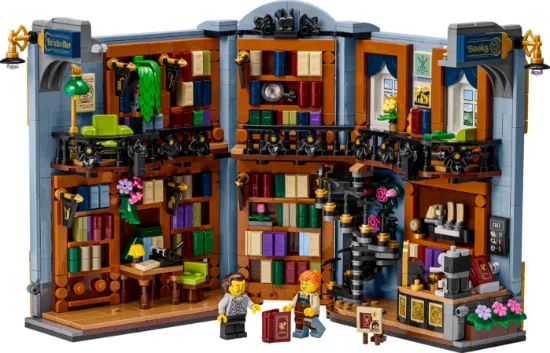 Picture of LEGO Icons 11379 Bookstore: Book Nook