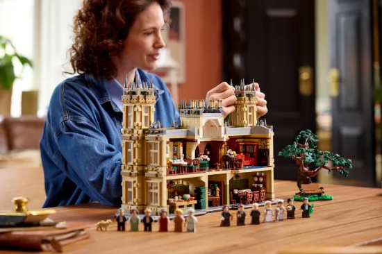 Picture of LEGO IDEAS 21373 Downton Abbey