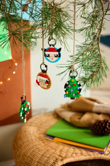 Picture of LEGO 40862 Holiday Ornament Selection 2