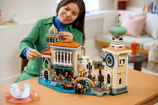 Picture of LEGO Icons 11388 Venetian Neighborhood