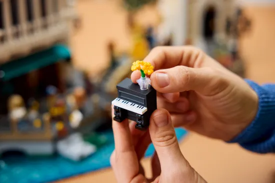 Picture of LEGO Icons 11388 Venetian Neighborhood